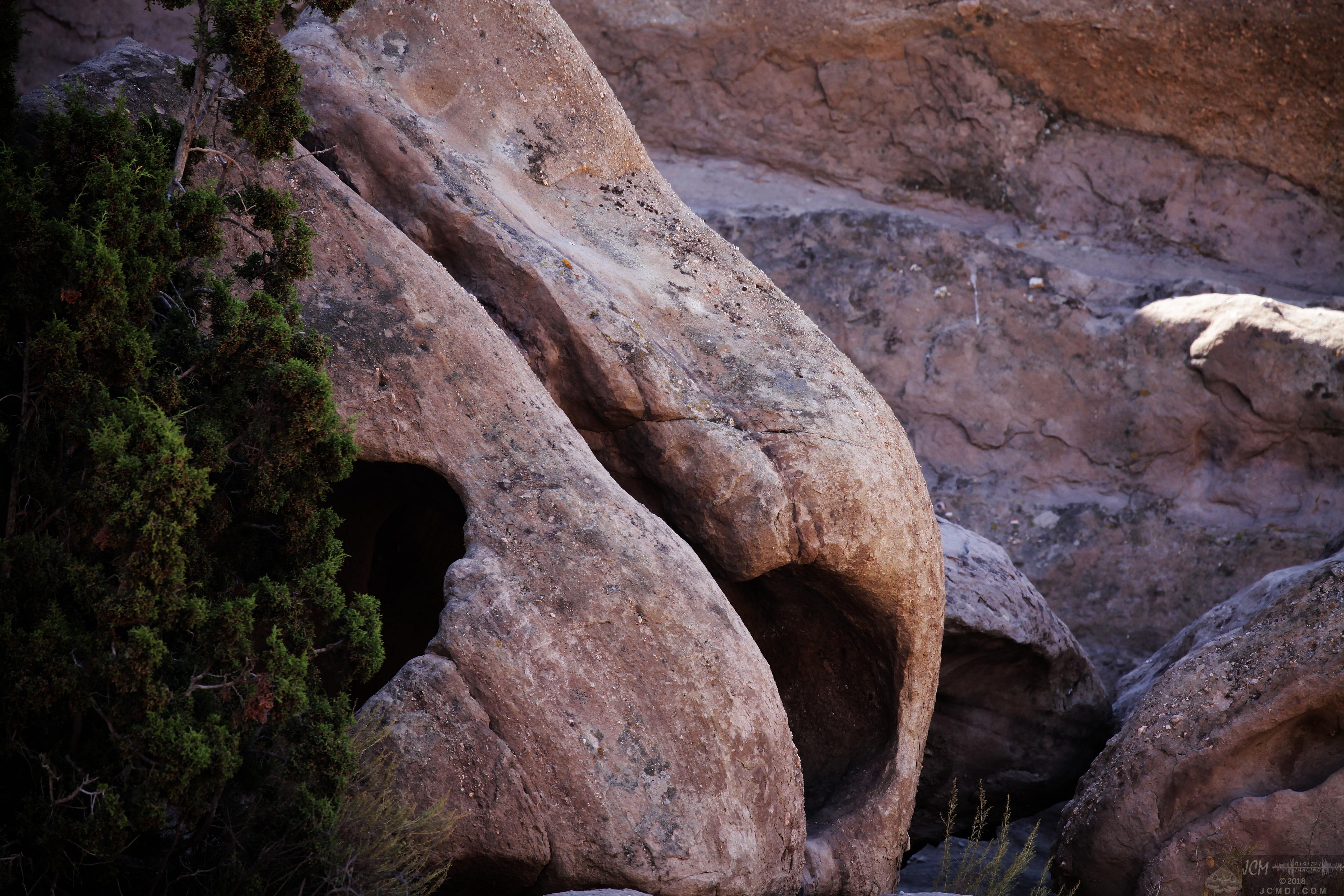 Vasquez Rocks County Park beautiful scenery and landscapes, set of Star Trek, Flintstones, and many old western movies.